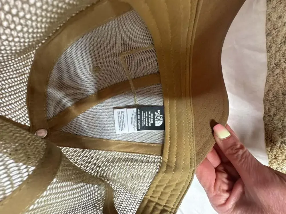 The North Face Fine Alpine Equipment Mudder Trucker Cap in Beige.